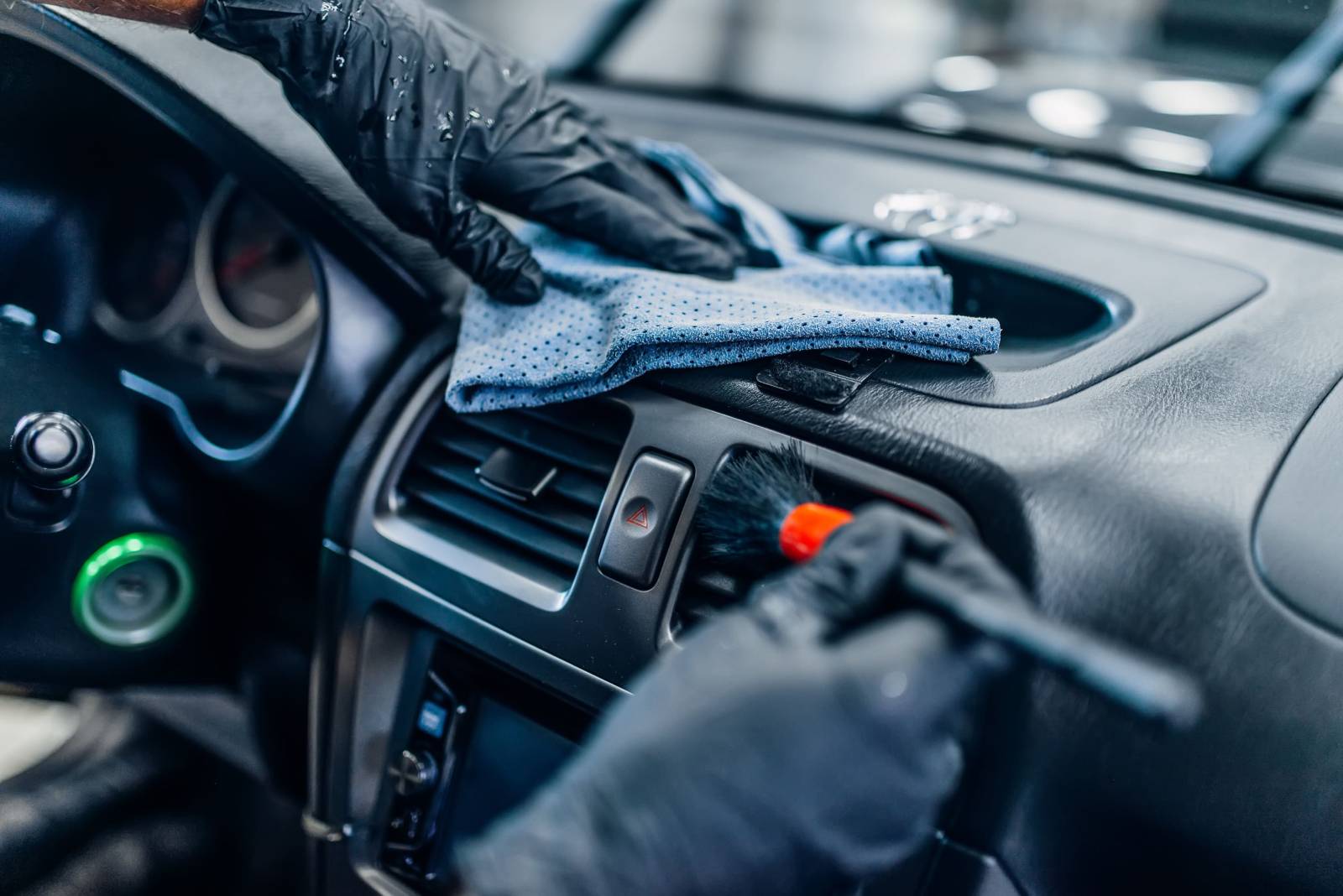 Detailing automobile